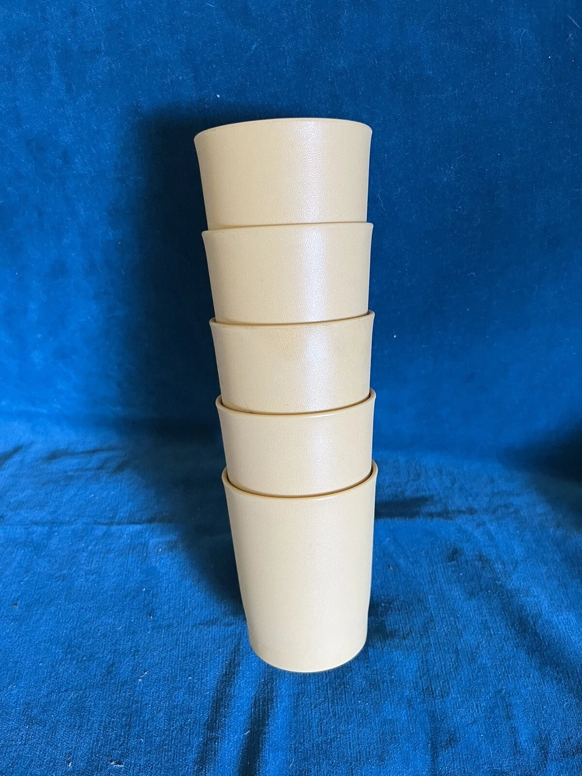 Tupperware 5 Yellow Gold 6 oz. vintage Kids' Juice Cups Tumblers 1251 small | eBay