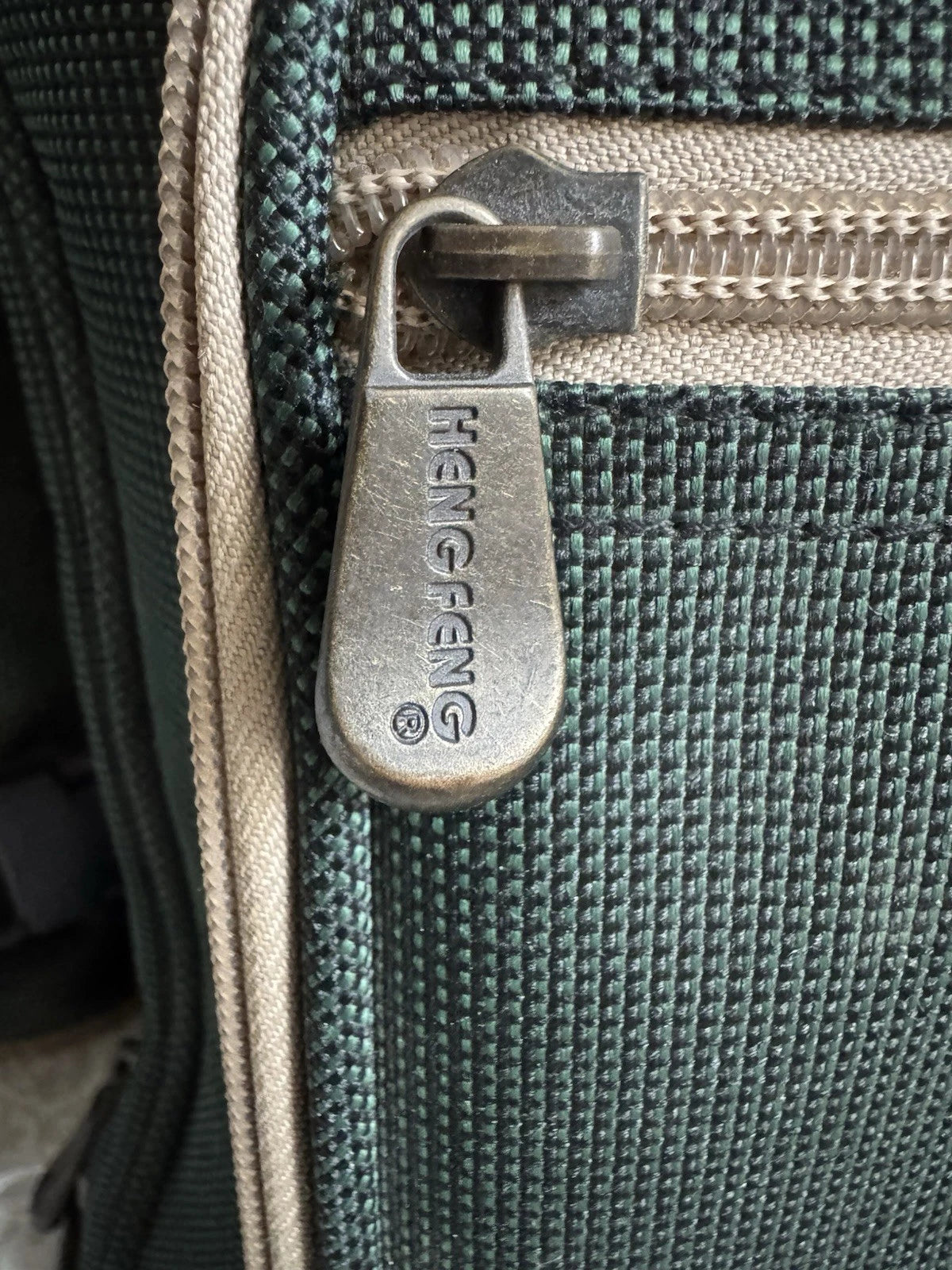 Picnic Backpack With Plastic Plates/plastic Wine Glasses For Party Of 4 | eBay