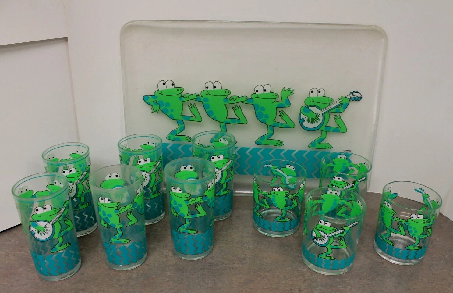Vintage HJ Stotter Frog Acrylic Tray w/ 6 Tumblers, 4 Cups | eBay
