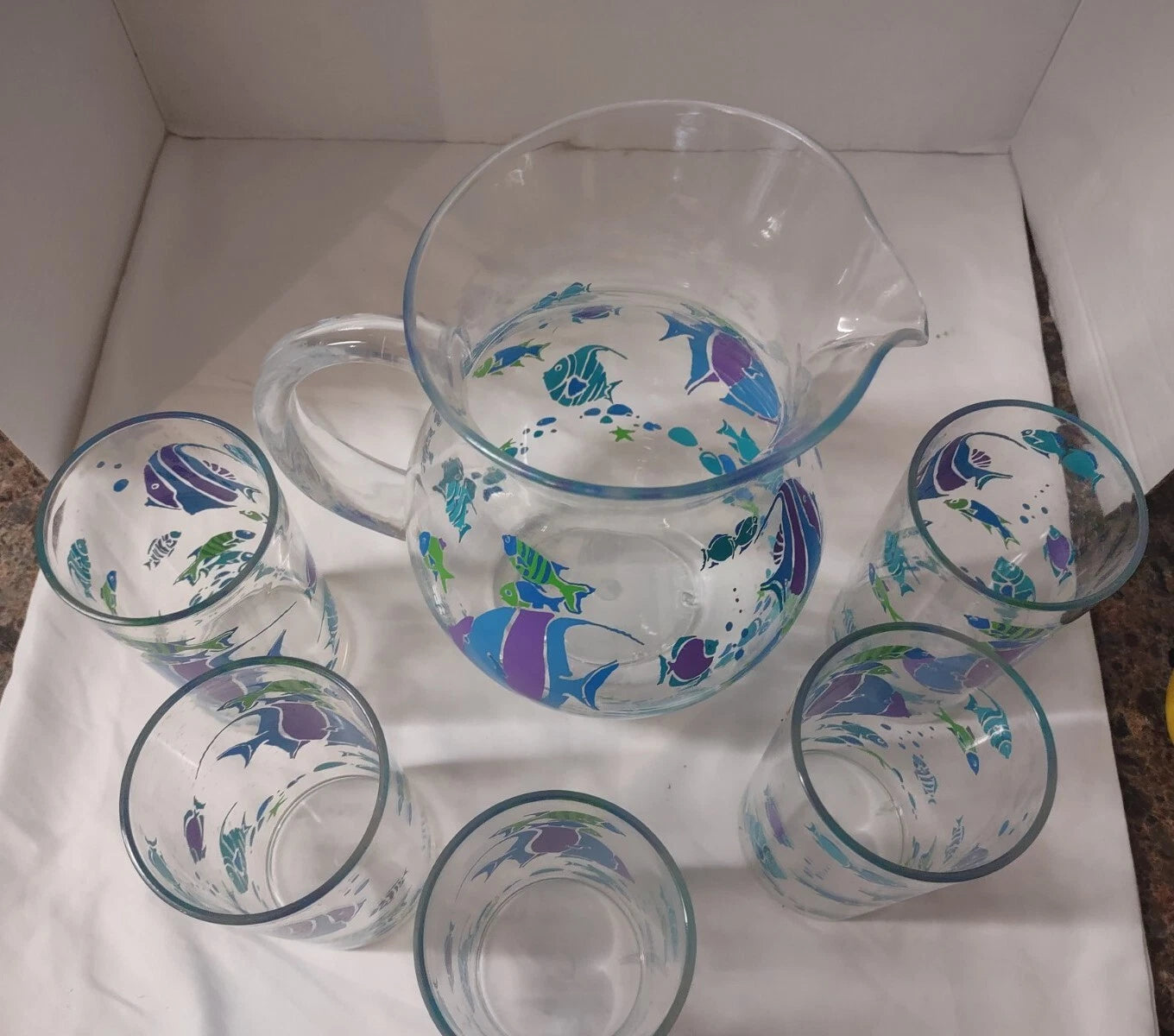 Tea Lemonade Pitcher With 5 6" Plastic Fish Design Glasses Outdoors Pool Side | eBay