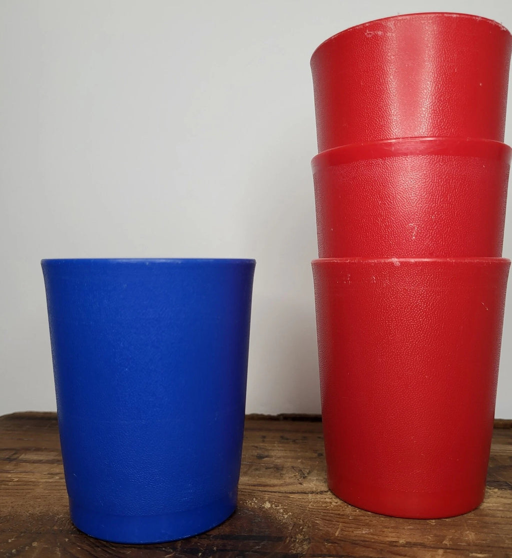 Vintage Set of 4 Tupperware #1251 Children's Tumblers 3 Primary Red 1 Bold Blue | eBay