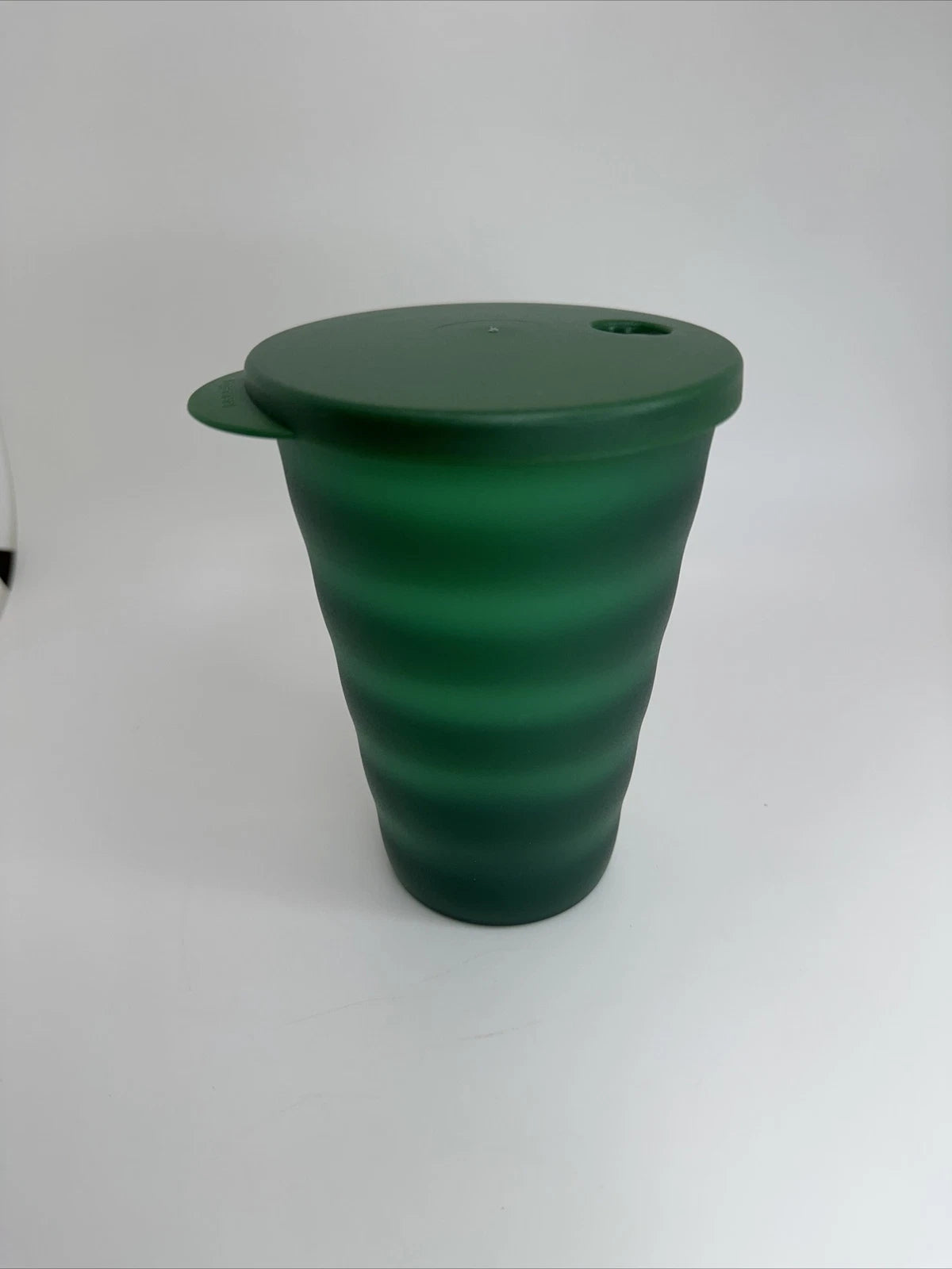 Tupperware Impressions Tumblers (6) Hunter Green & Drip-Less Seal Lids VTG NOS | eBay