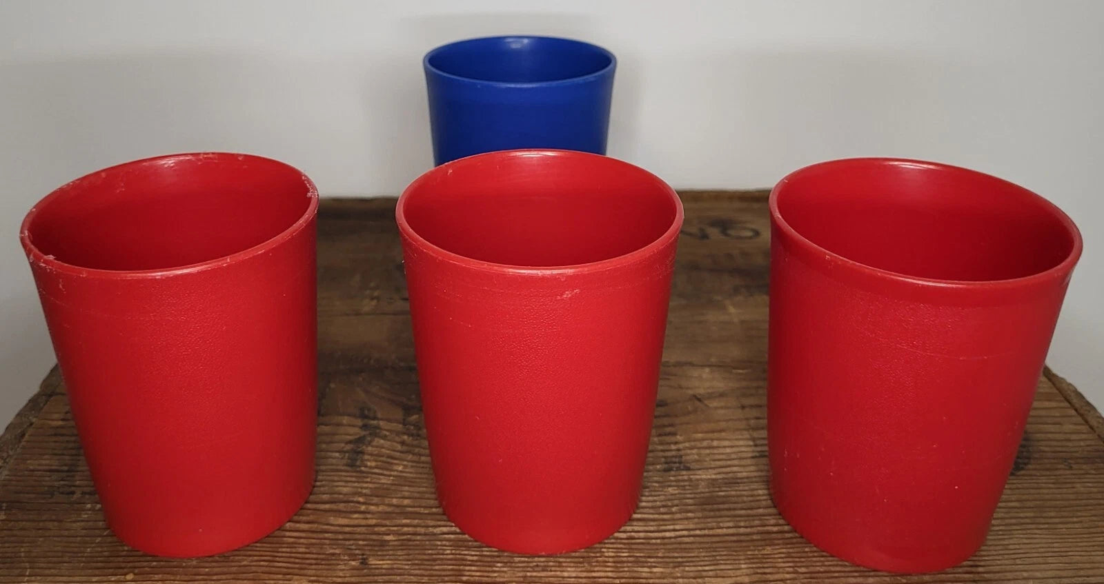 Vintage Set of 4 Tupperware #1251 Children's Tumblers 3 Primary Red 1 Bold Blue | eBay