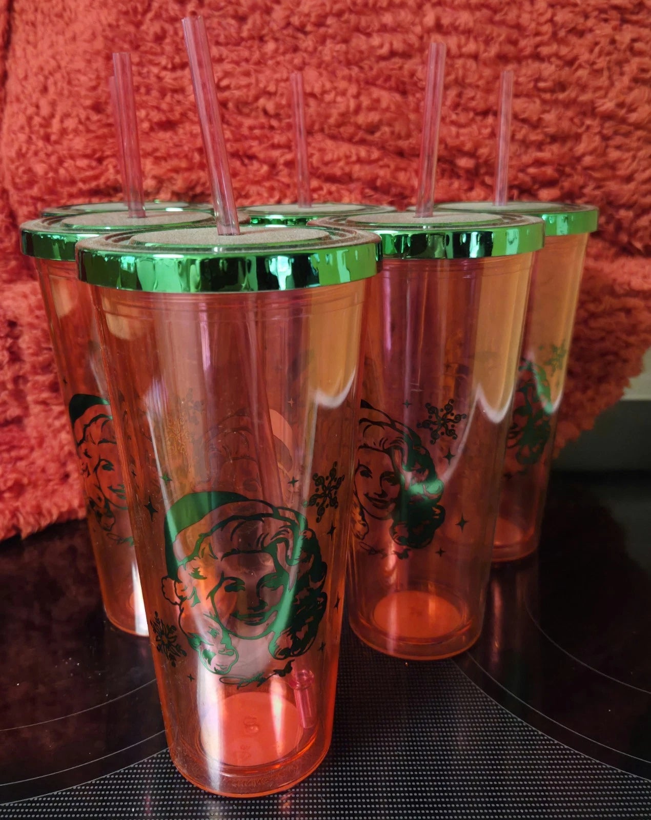 6 Dolly Parton 21.5 oz Pink Plastic Tumblers with Straw Green Lid New | eBay