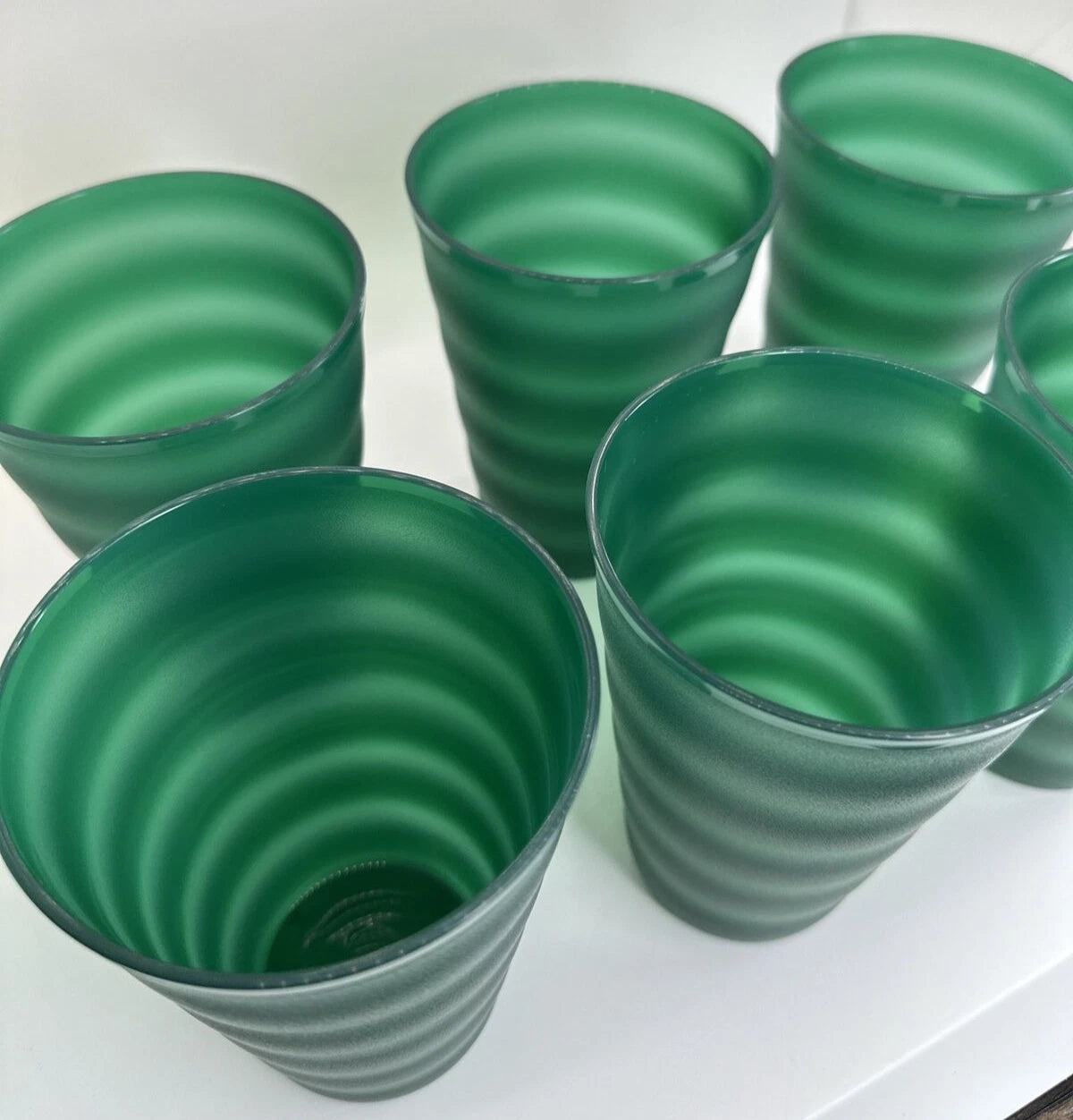 Tupperware Impressions Tumblers (6) Hunter Green & Drip-Less Seal Lids VTG NOS | eBay