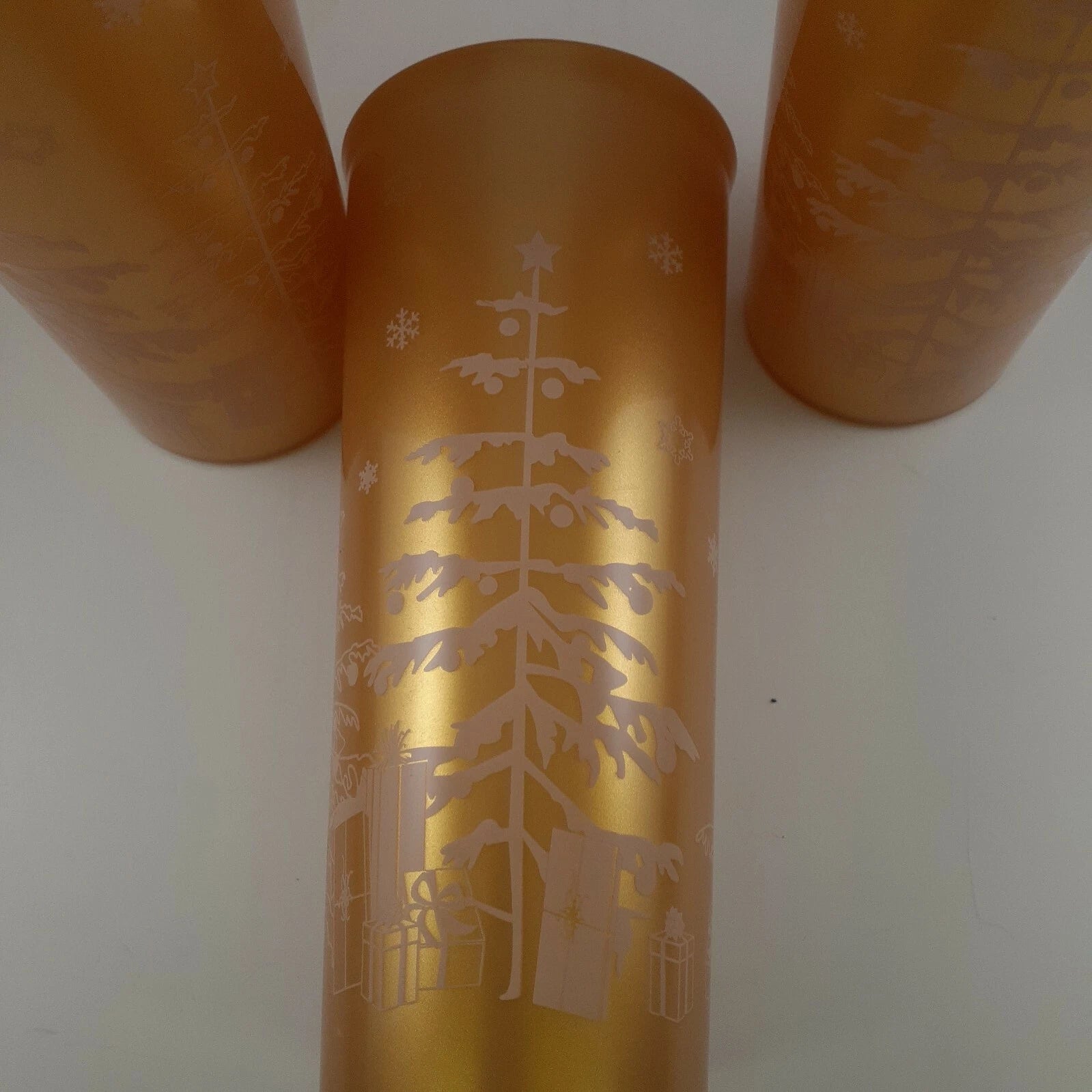 4 Tupperware Gold 16 oz Tumblers Holiday Christmas Trees Drinking Cups #5107D-6 | eBay