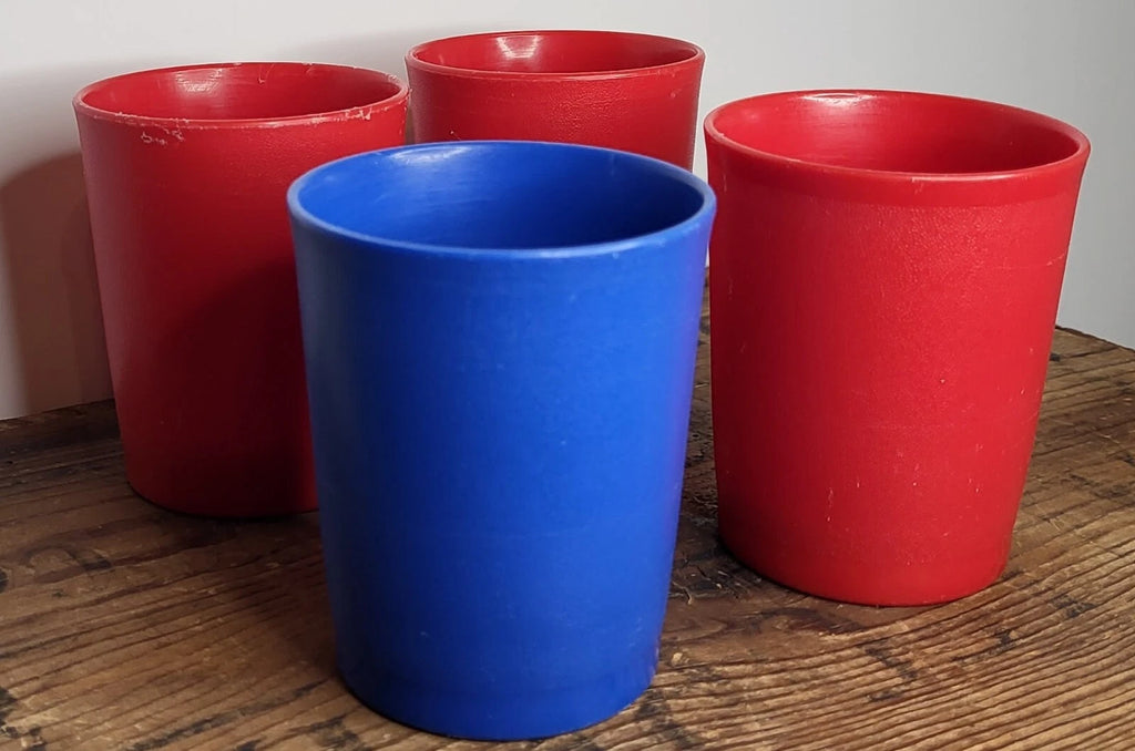 Vintage Set of 4 Tupperware #1251 Children's Tumblers 3 Primary Red 1 Bold Blue | eBay
