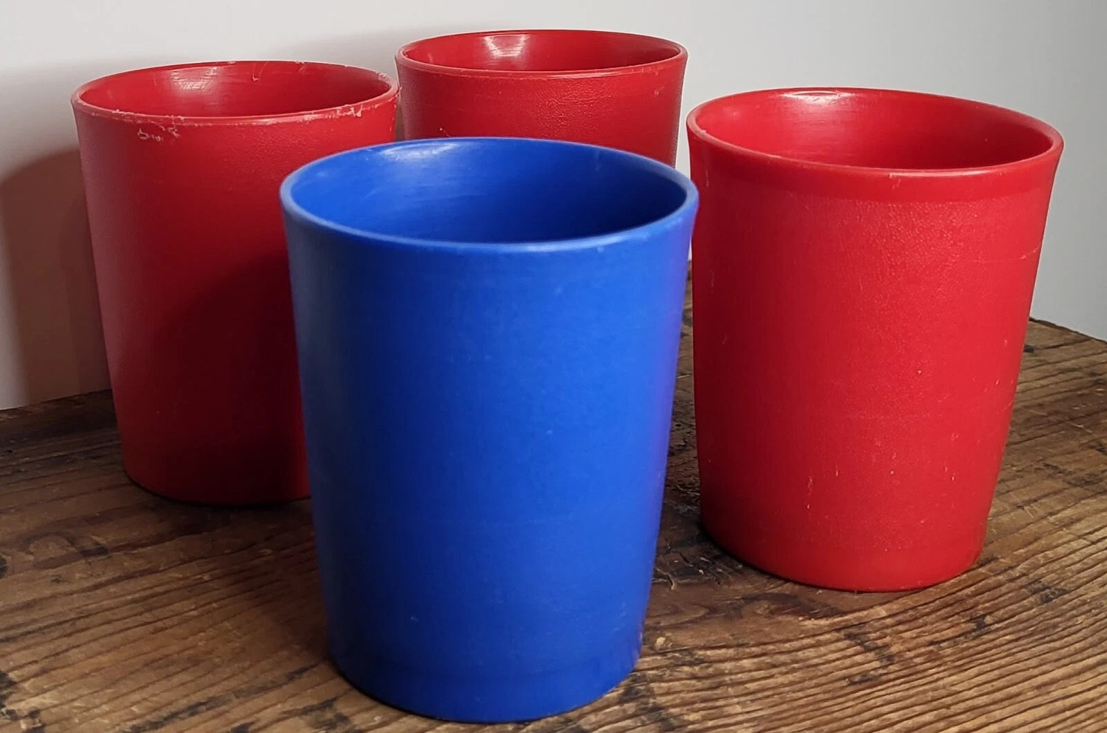 Vintage Set of 4 Tupperware #1251 Children's Tumblers 3 Primary Red 1 Bold Blue | eBay