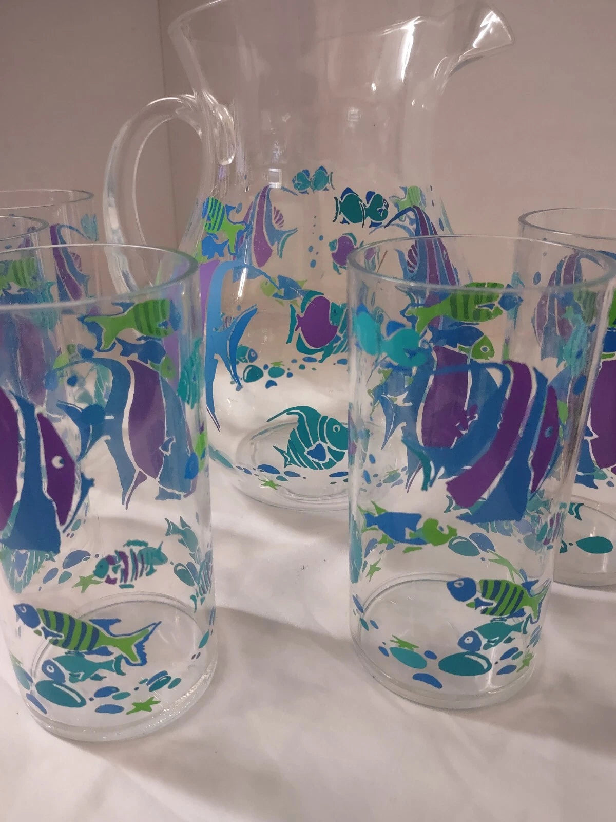 Tea Lemonade Pitcher With 5 6" Plastic Fish Design Glasses Outdoors Pool Side | eBay