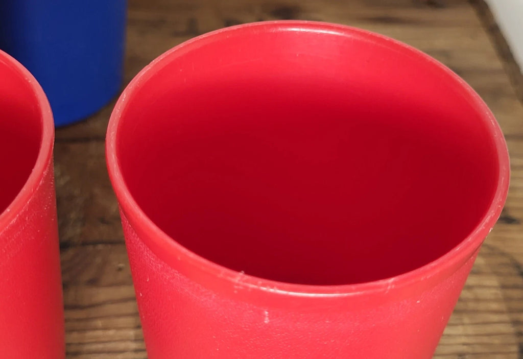 Vintage Set of 4 Tupperware #1251 Children's Tumblers 3 Primary Red 1 Bold Blue | eBay