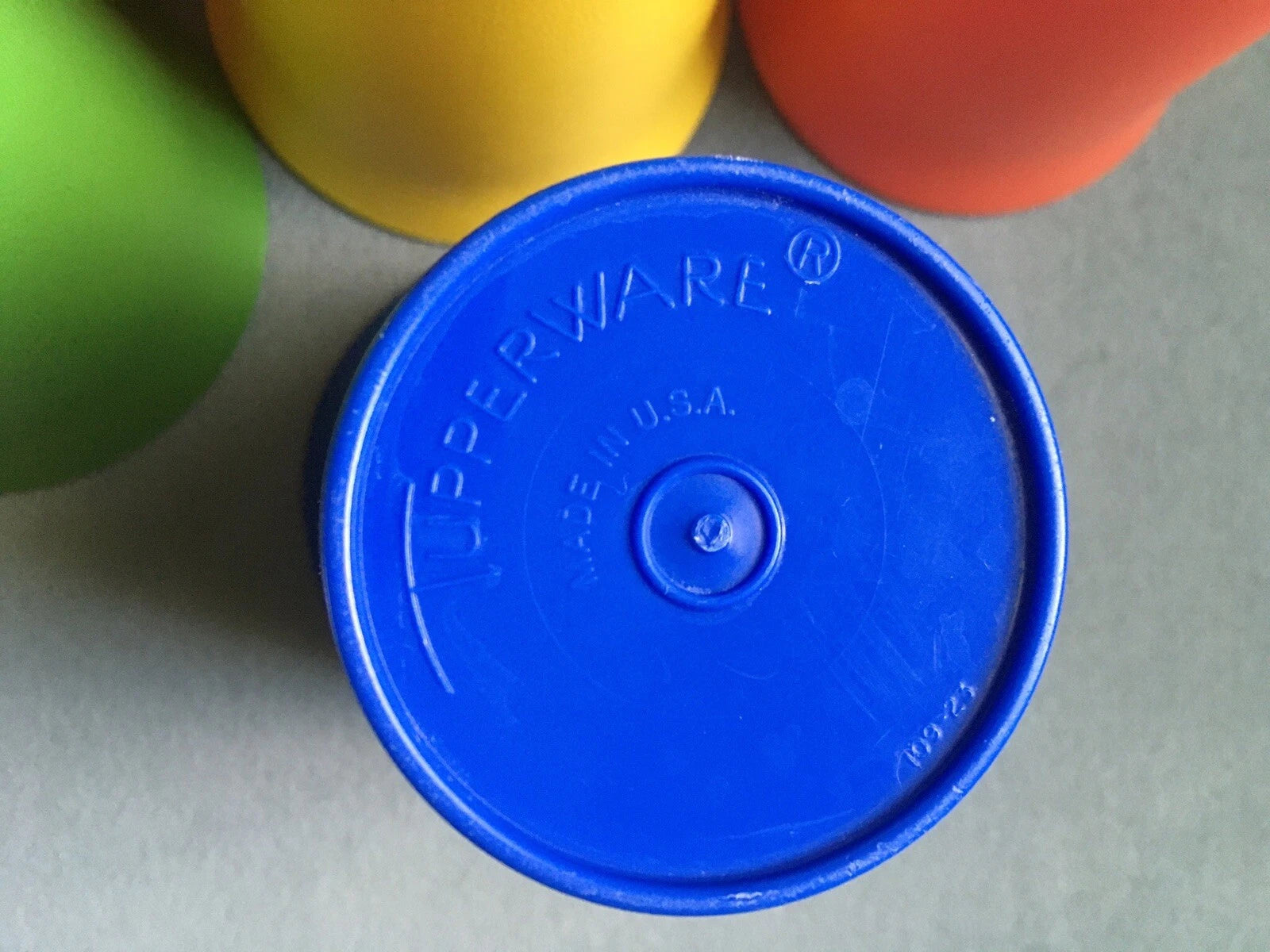Vintage Tupperware Kids Bell Tumblers Nesting Juice Cups #109 Lot of 6 | eBay